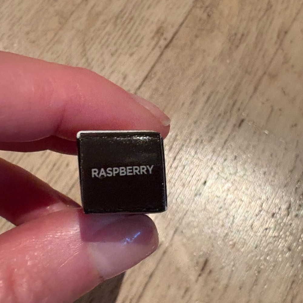 Laura Mercier Caviar Stick Eye Colour -Rasberry - Picture 2 of 7